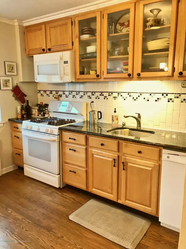 Red Bank, NJ 07701,293 Spring Street #13B