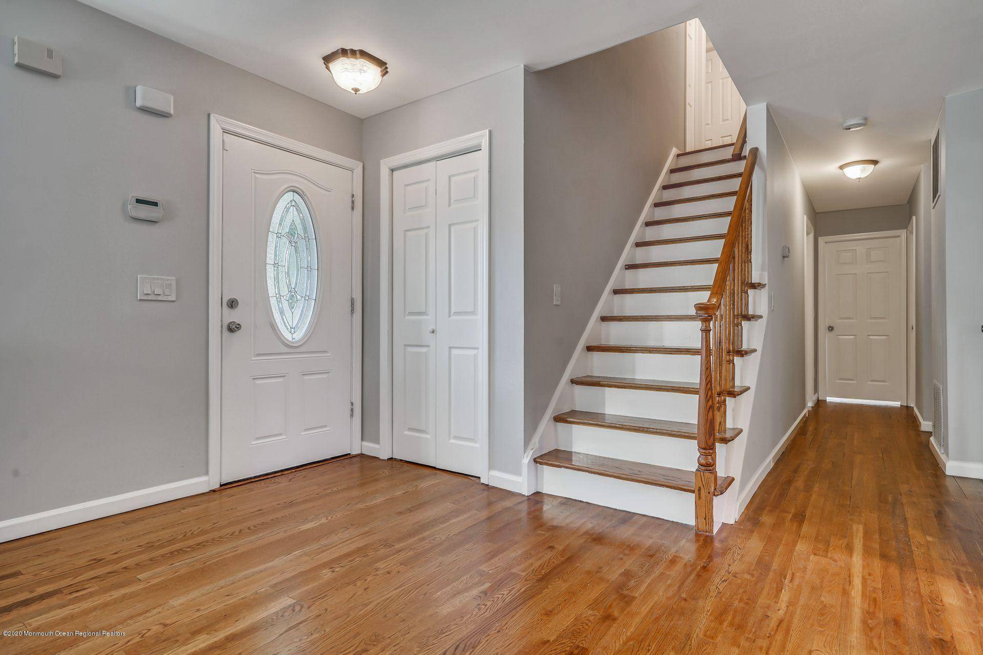 Manalapan, NJ 07726,166 Smithburg Road