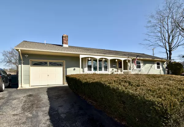 24 Nautilus Street, Beachwood, NJ 08722