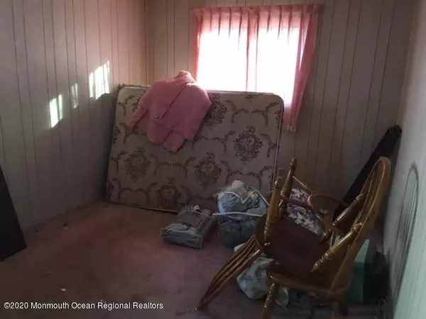 South Amboy City, NJ 08879,42 Barkalow Street