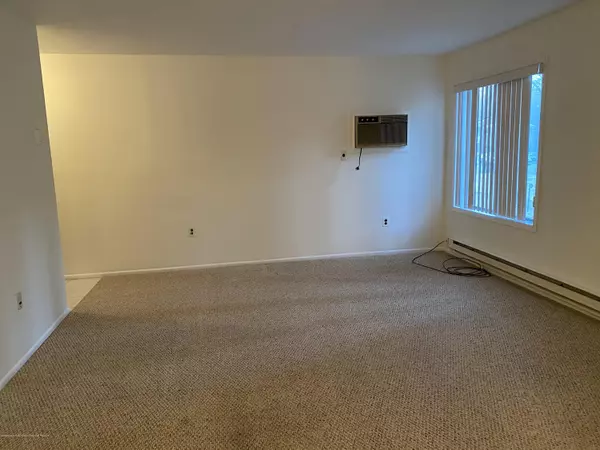 Manalapan, NJ 07726,94 Arrowood Road #A