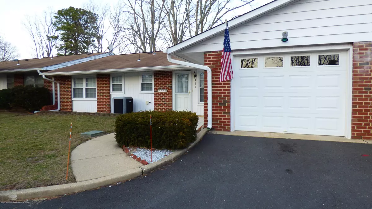 Lakewood, NJ 08701,866 Inverness Court #1002