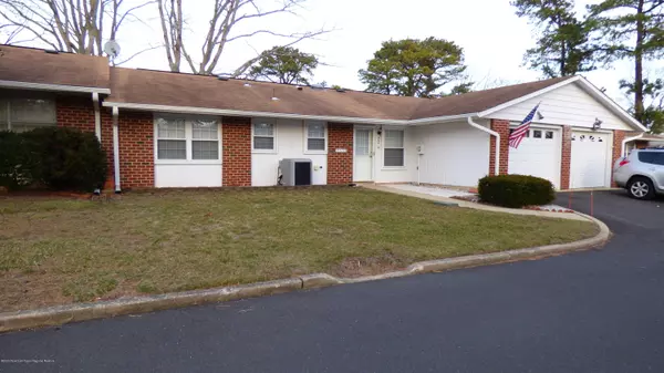 Lakewood, NJ 08701,866 Inverness Court #1002