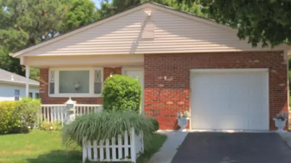104 Orlando Boulevard, Toms River, NJ 08757