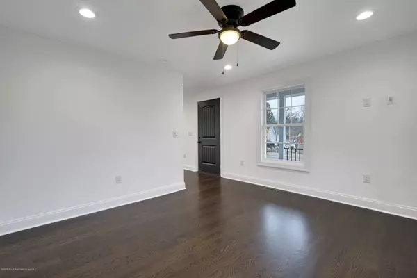 West Long Branch, NJ 07764,26 Wall Street
