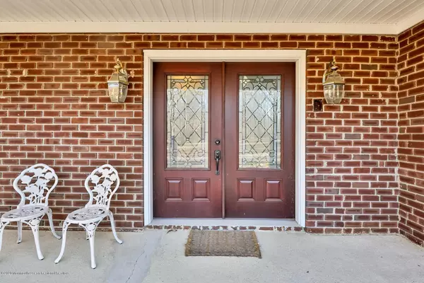 Wall, NJ 07731,4110 Herbertsville Road