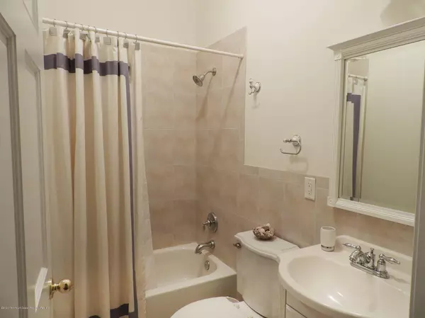 Asbury Park, NJ 07712,910 Main Street #2B