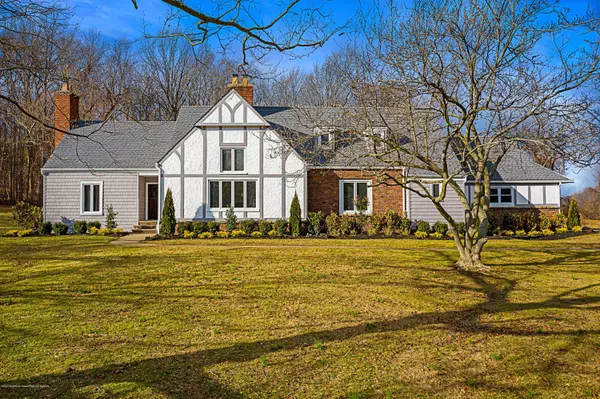 13 Sunrise Circle, Holmdel, NJ 07733