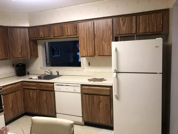 North Brunswick, NJ 08902,386 Willowbrook Drive