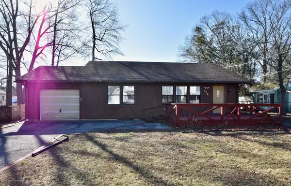 436 E Point Pleasant Avenue, Ocean Gate, NJ 08740