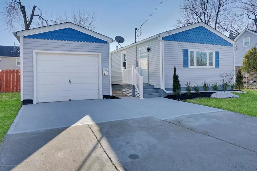 710 Cambridge Avenue, Union Beach, NJ 07735