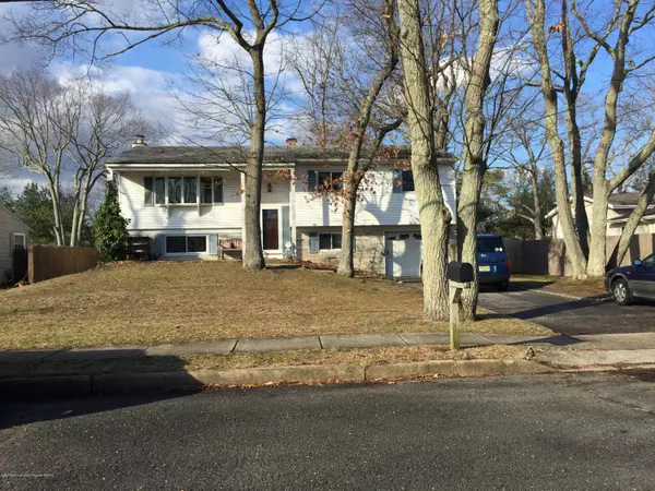 76 Jonquil Lane, Toms River, NJ 08753