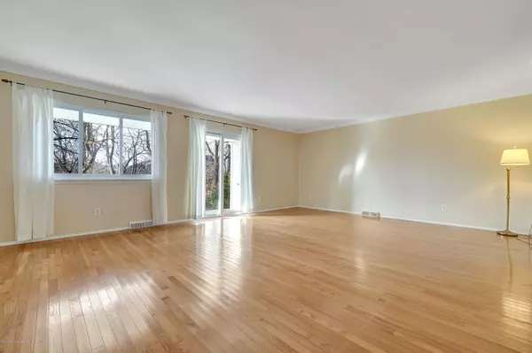 Manasquan, NJ 08736,1151 Curtis