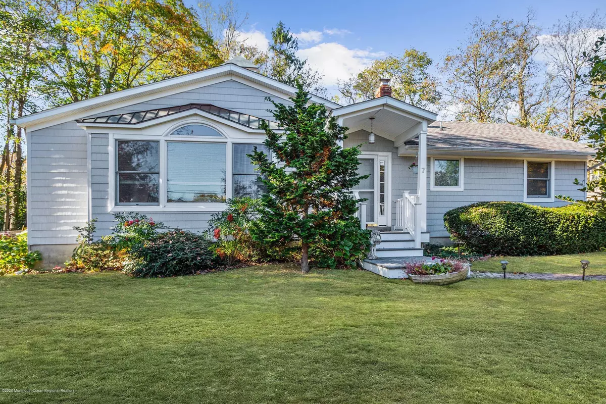 Atlantic Highlands, NJ 07716,7 Meadowbrook Avenue