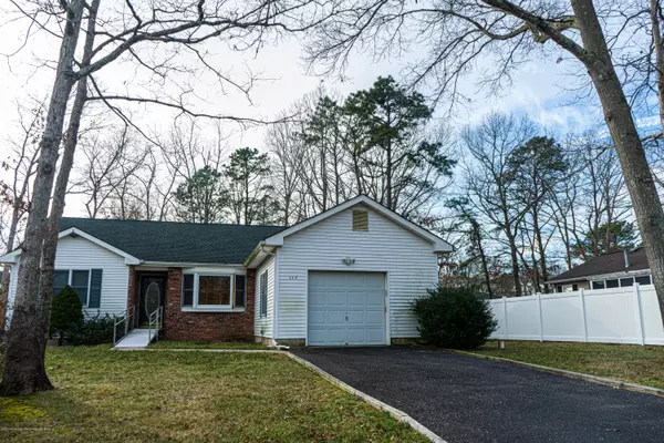 Manahawkin, NJ 08050,117 Gunwale Road