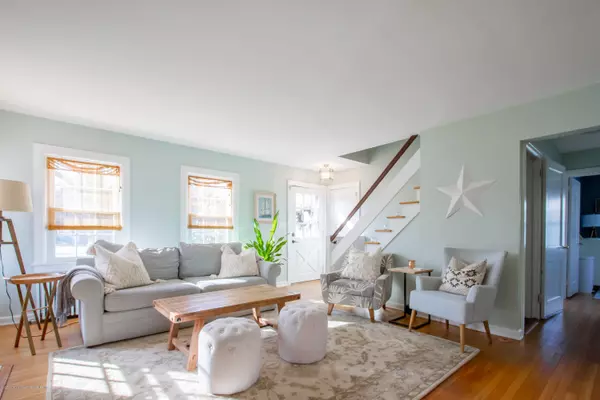 Little Silver, NJ 07739,354 Branch Avenue