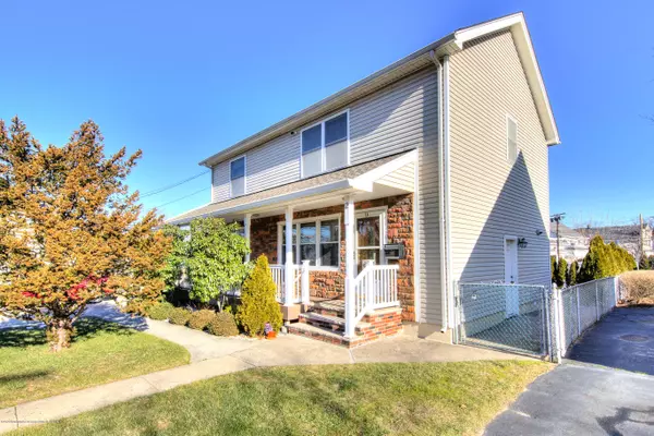 South Amboy, NJ 08879,2 Kathleen Place
