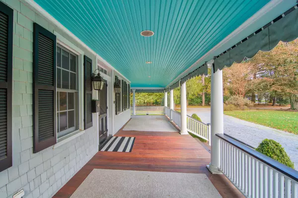 Little Silver, NJ 07739,91 Kings Road