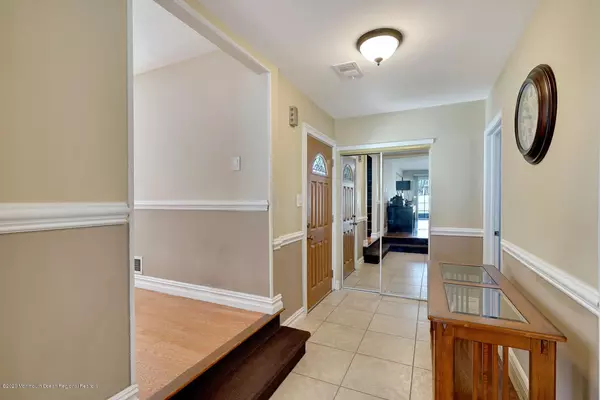 Jackson, NJ 08527,18 Ashford Road