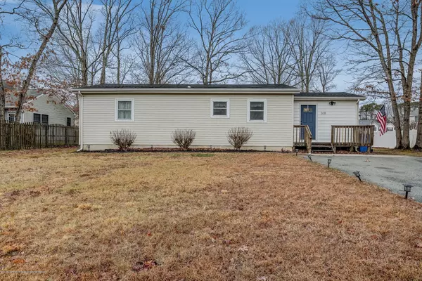 Manahawkin, NJ 08050,308 Lighthouse Drive