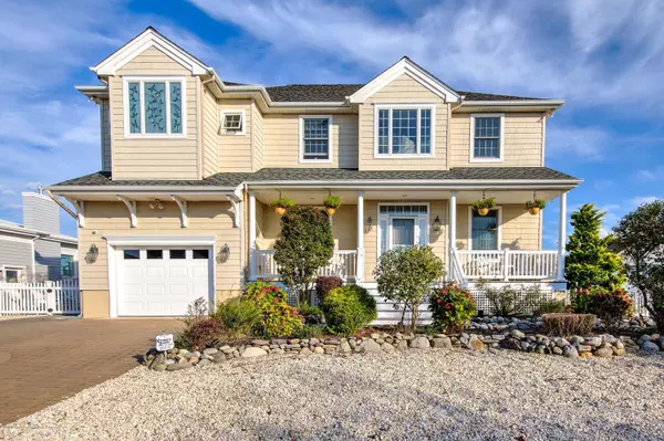 Waretown, NJ 08758,114 Harborage Place