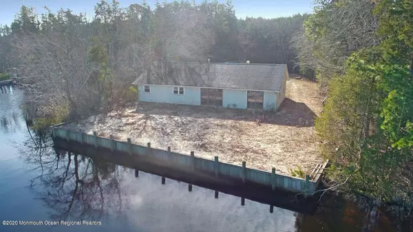 Lanoka Harbor, NJ 08734,112 Terry Avenue