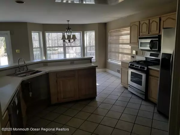 Jackson, NJ 08527,21 Cottonwood Drive