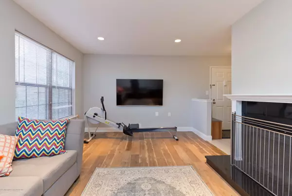 Aberdeen, NJ 07747,303 Wellington Place