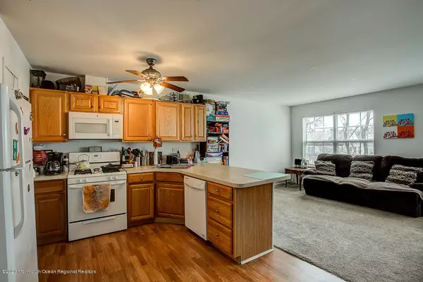 Keansburg, NJ 07734,582 Beachway Avenue