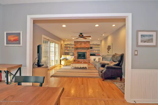Point Pleasant Beach, NJ 08742,709 Cedar Avenue