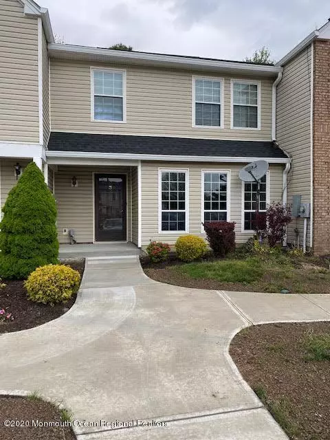 Morganville, NJ 07751,131 Bedford Place