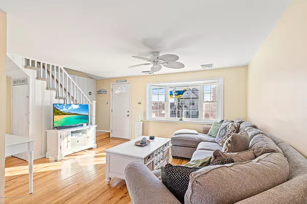 Manahawkin, NJ 08050,236 Morris Boulevard