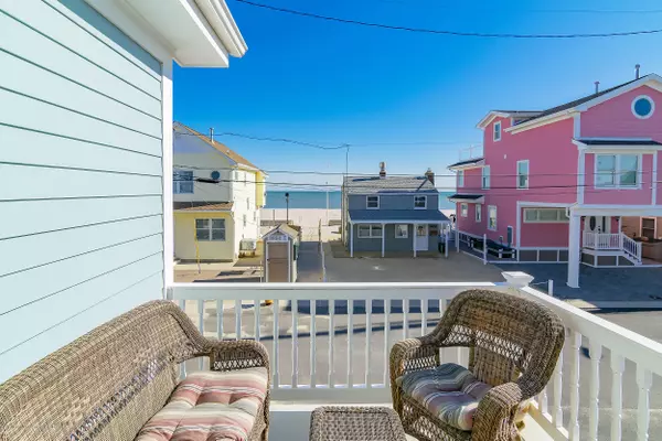 10 E Channel Way, Lavallette, NJ 08735