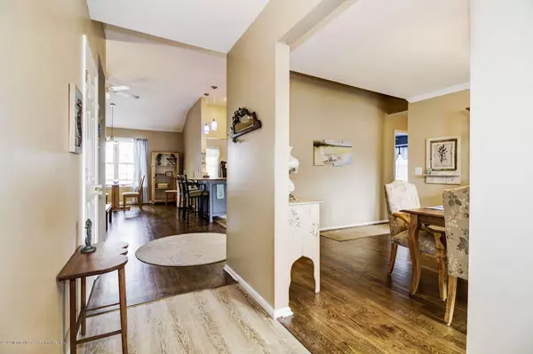 Manahawkin, NJ 08050,1012 Beach Lane