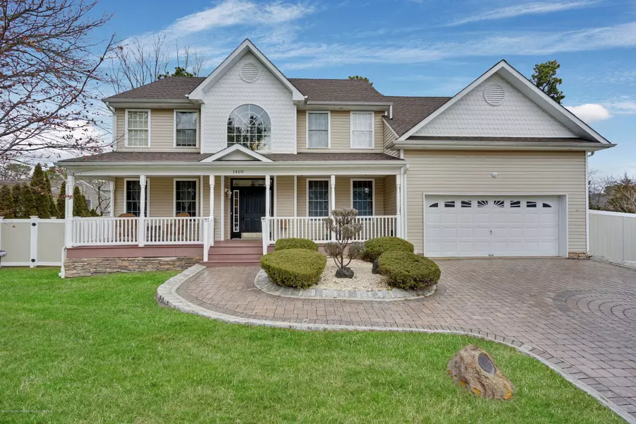 1409 Birmingham Avenue, Toms River, NJ 08757