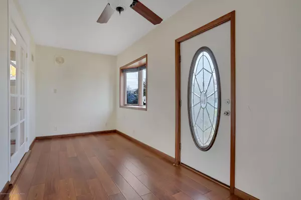 Hazlet, NJ 07730,2013 Florence Avenue