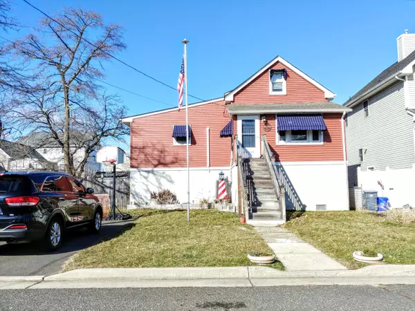 139 Campbell Street, Union Beach, NJ 07735