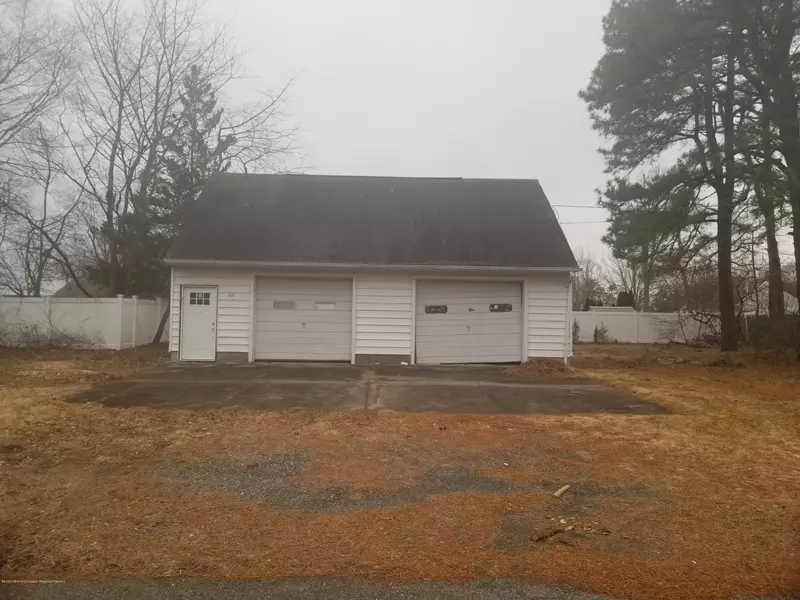 66 3rd Street, Manchester, NJ 08759