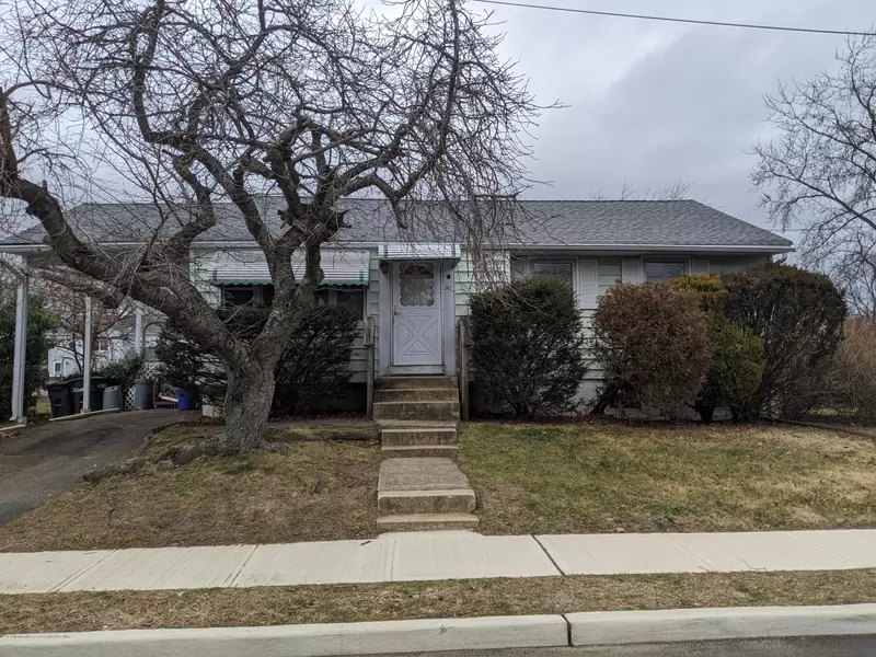 302 Arlington Avenue, Union Beach, NJ 07735