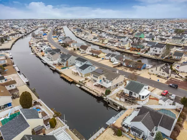 Manahawkin, NJ 08050,101 Eileen Lane