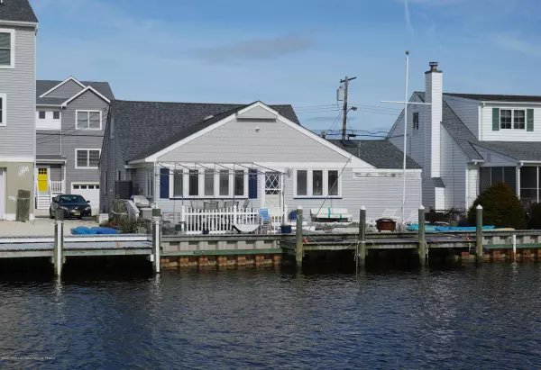 Lavallette, NJ 08735,230 Bryn Mawr Avenue