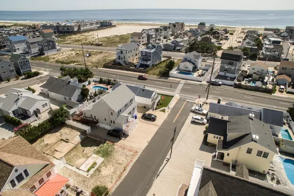 305 W Kupper Drive, Mantoloking, NJ 08738