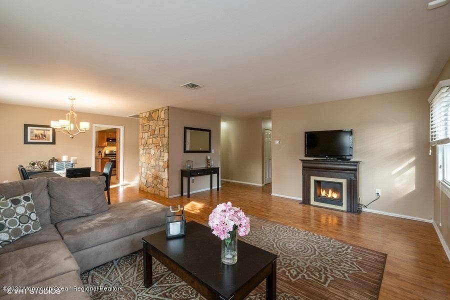 Aberdeen, NJ 07747,52 Cambridge Drive