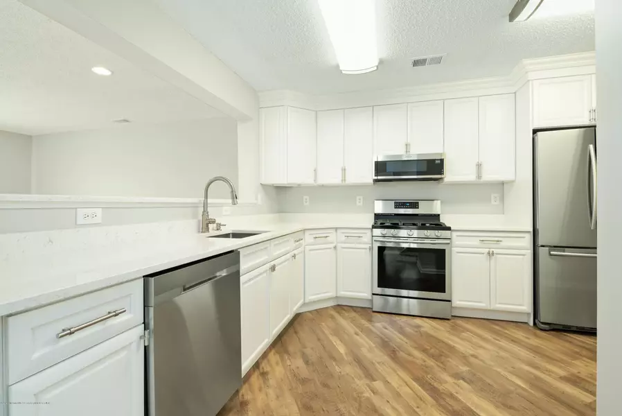 73 Shinnecock Hills Court, Howell, NJ 07731