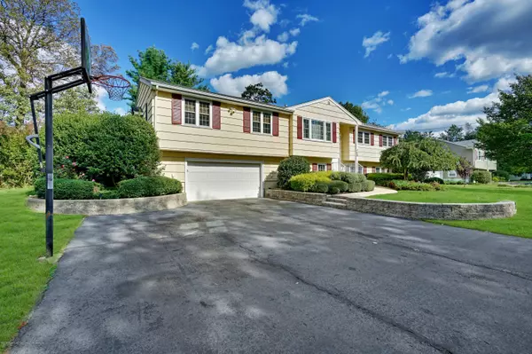 Little Silver, NJ 07739,48 Edgewood Avenue