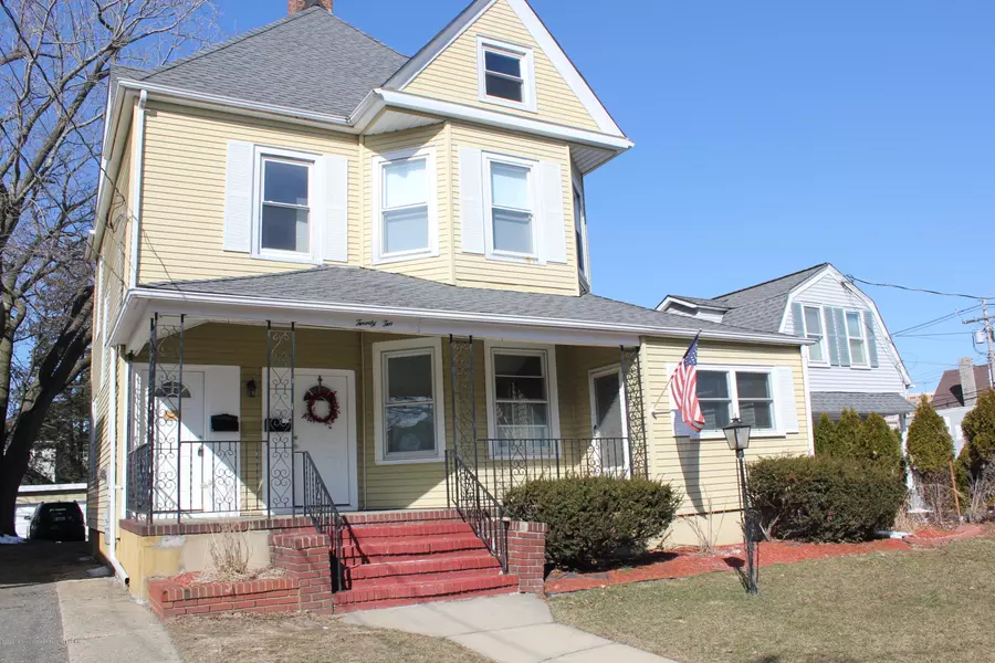 22 Drummond Place, Red Bank, NJ 07701