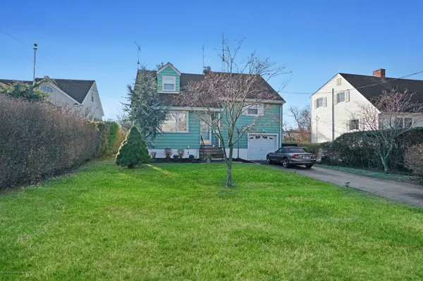 Spring Lake Heights, NJ 07762,921 Clairidge Drive