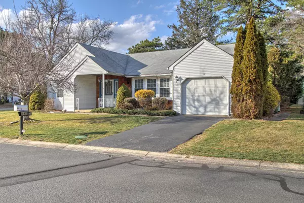 18 Medford Road, Whiting, NJ 08759