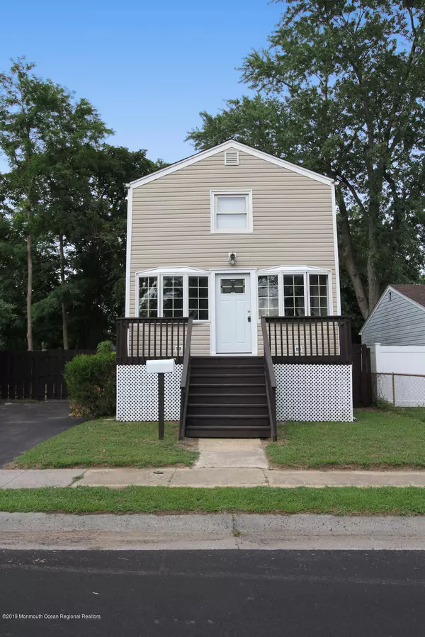 North Middletown, NJ 07734,18 Carter Avenue