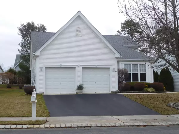 8 Fountain View Drive, Barnegat, NJ 08005